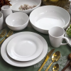 18pc Porcelain Carey Round Dinnerware Set White